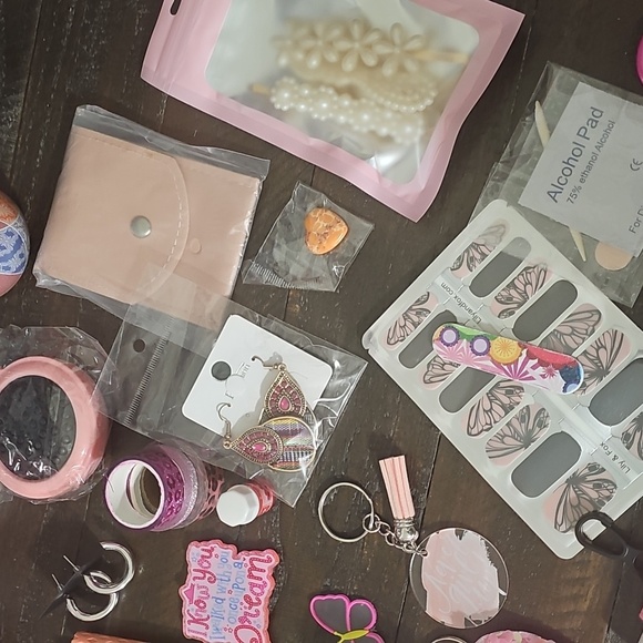 Accessory Set - Picture 11 of 12